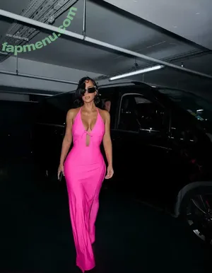 Kim Kardashian / kimkadarshian / kimkardashian nude photo #0018