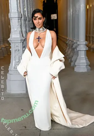 Kim Kardashian / kimkadarshian / kimkardashian nude photo #0044