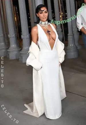 Kim Kardashian / kimkadarshian / kimkardashian nude photo #0045