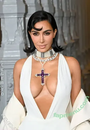 Kim Kardashian / kimkadarshian / kimkardashian nude photo #0046