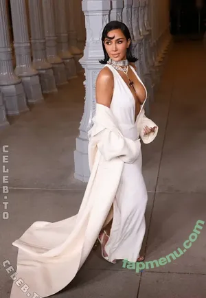 Kim Kardashian / kimkadarshian / kimkardashian nude photo #0064