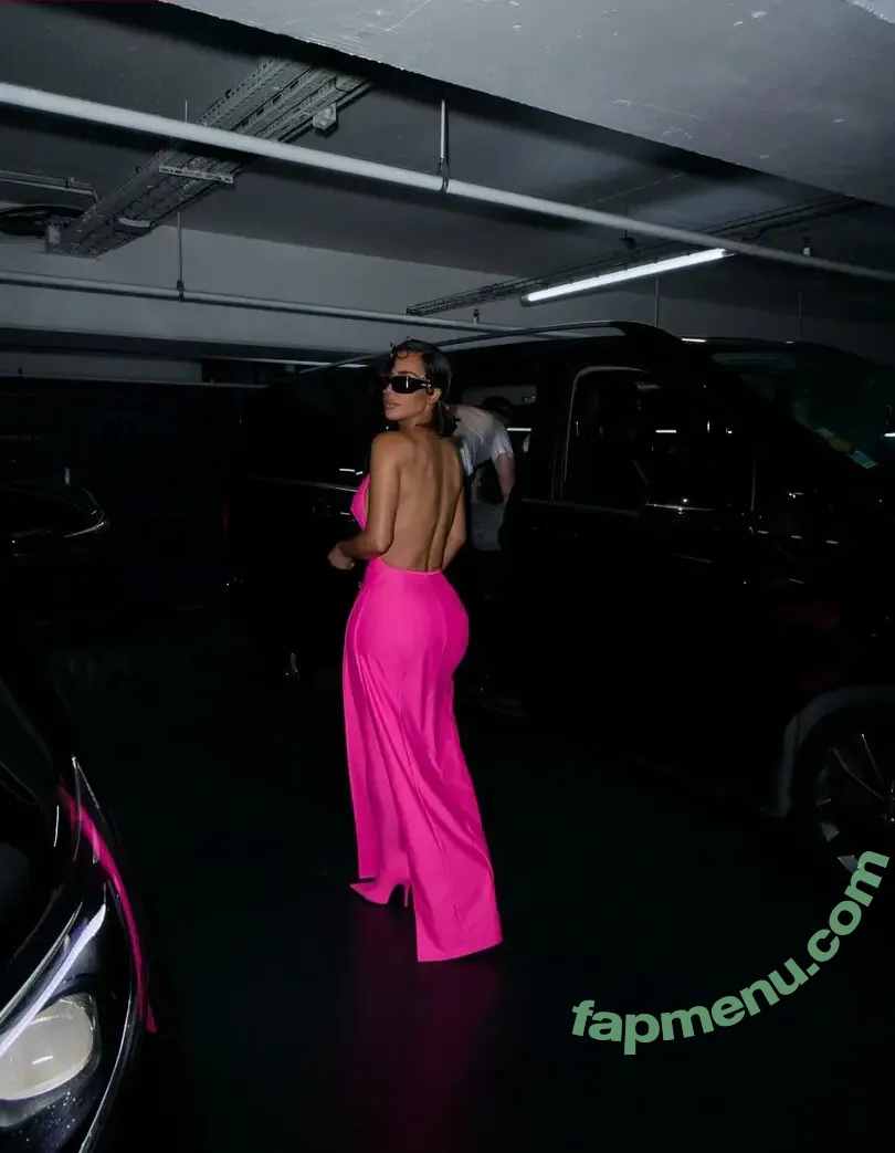 Kim Kardashian nude photo #0011 (kimkadarshian / kimkardashian)
