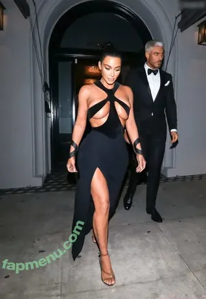 Kim Kardashian / KimKardashian / kim_kardashian nude photo #5705