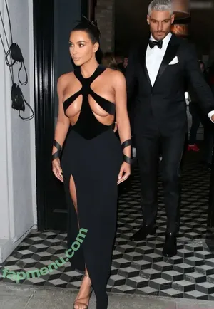 Kim Kardashian / KimKardashian / kim_kardashian nude photo #5710