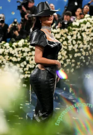 Kim Kardashian / KimKardashian / kim_kardashian nude photo #5727