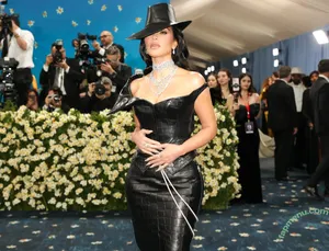 Kim Kardashian / KimKardashian / kim_kardashian nude photo #5745