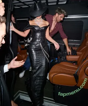 Kim Kardashian / KimKardashian / kim_kardashian nude photo #5755