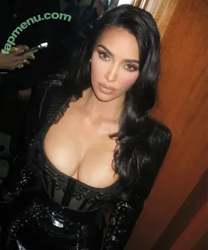 Kim Kardashian / KimKardashian / kim_kardashian nude photo #5780