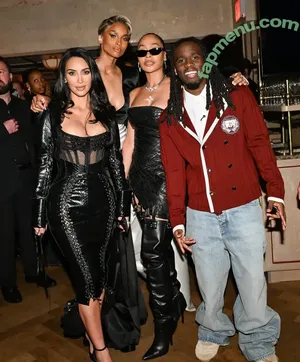 Kim Kardashian / KimKardashian / kim_kardashian nude photo #5790