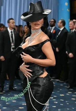 Kim Kardashian / KimKardashian / kim_kardashian nude photo #5795