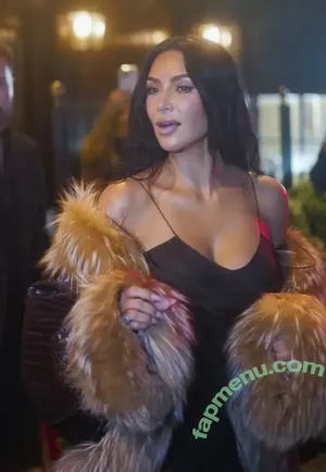 Kim Kardashian / KimKardashian / kim_kardashian nude photo #5818