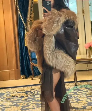 Kim Kardashian / KimKardashian / kim_kardashian nude photo #5829