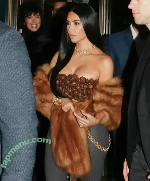 Kim Kardashian / KimKardashian / kim_kardashian nude photo #5857