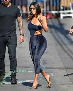 Kim Kardashian / KimKardashian / kim_kardashian nude photo #5876