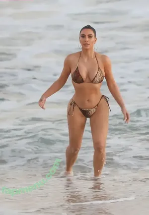 Kim Kardashian / KimKardashian / kim_kardashian nude photo #5890
