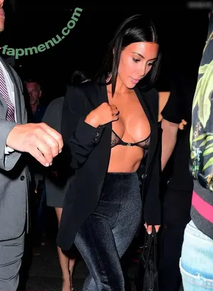 Kim Kardashian / KimKardashian / kim_kardashian nude photo #5937