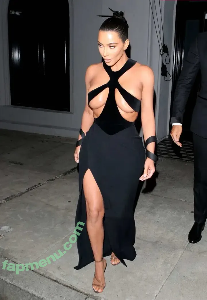 Kim Kardashian nude photo #5700 (KimKardashian / kim_kardashian)
