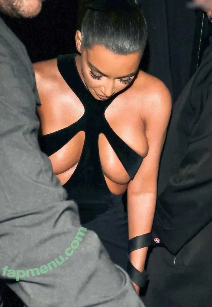 Kim Kardashian nude photo #5701 (KimKardashian / kim_kardashian)