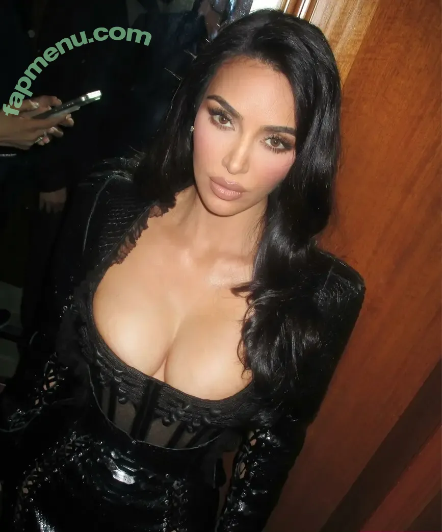 Kim Kardashian nude photo #5780 (KimKardashian / kim_kardashian)