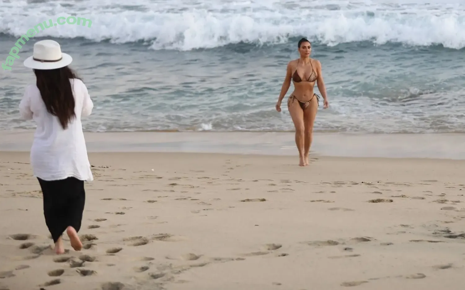 Kim Kardashian nude photo #5891 (KimKardashian / kim_kardashian)