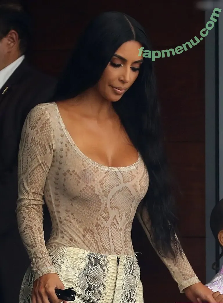 Kim Kardashian nude photo #5920 (KimKardashian / kim_kardashian)