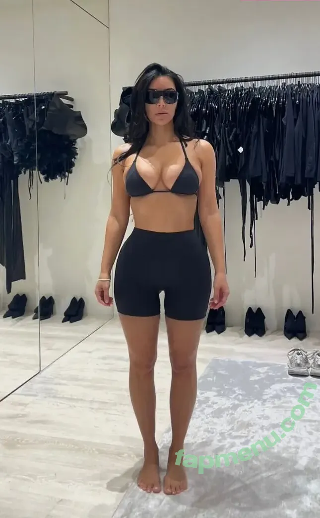 Kim Kardashian nude photo #5932 (KimKardashian / kim_kardashian)