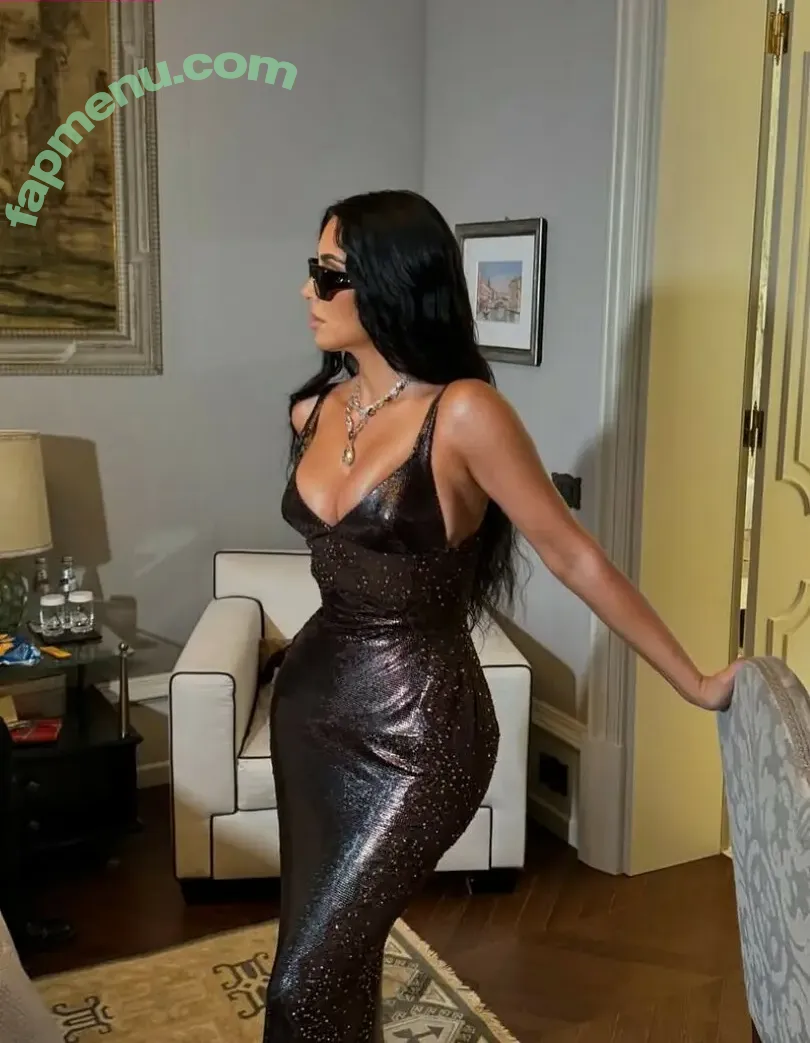 Kim Kardashian nude photo #5986 (KimKardashian / kim_kardashian)