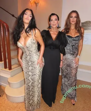 Kim Kardashian / KimKardashian / kim_kardashian nude photo #6014