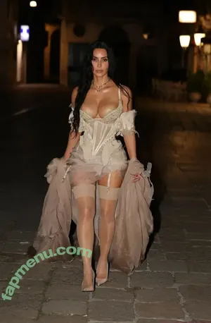 Kim Kardashian / KimKardashian / kim_kardashian nude photo #6045