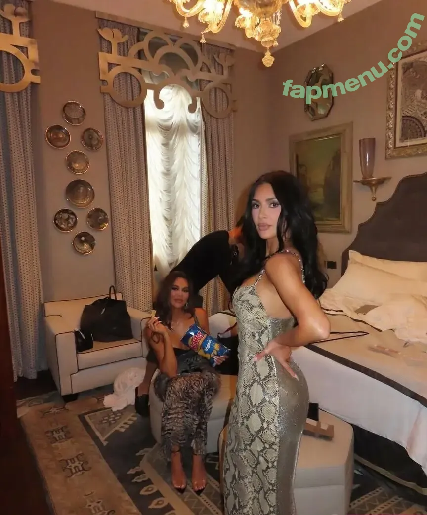 Kim Kardashian nude photo #6019 (KimKardashian / kim_kardashian)