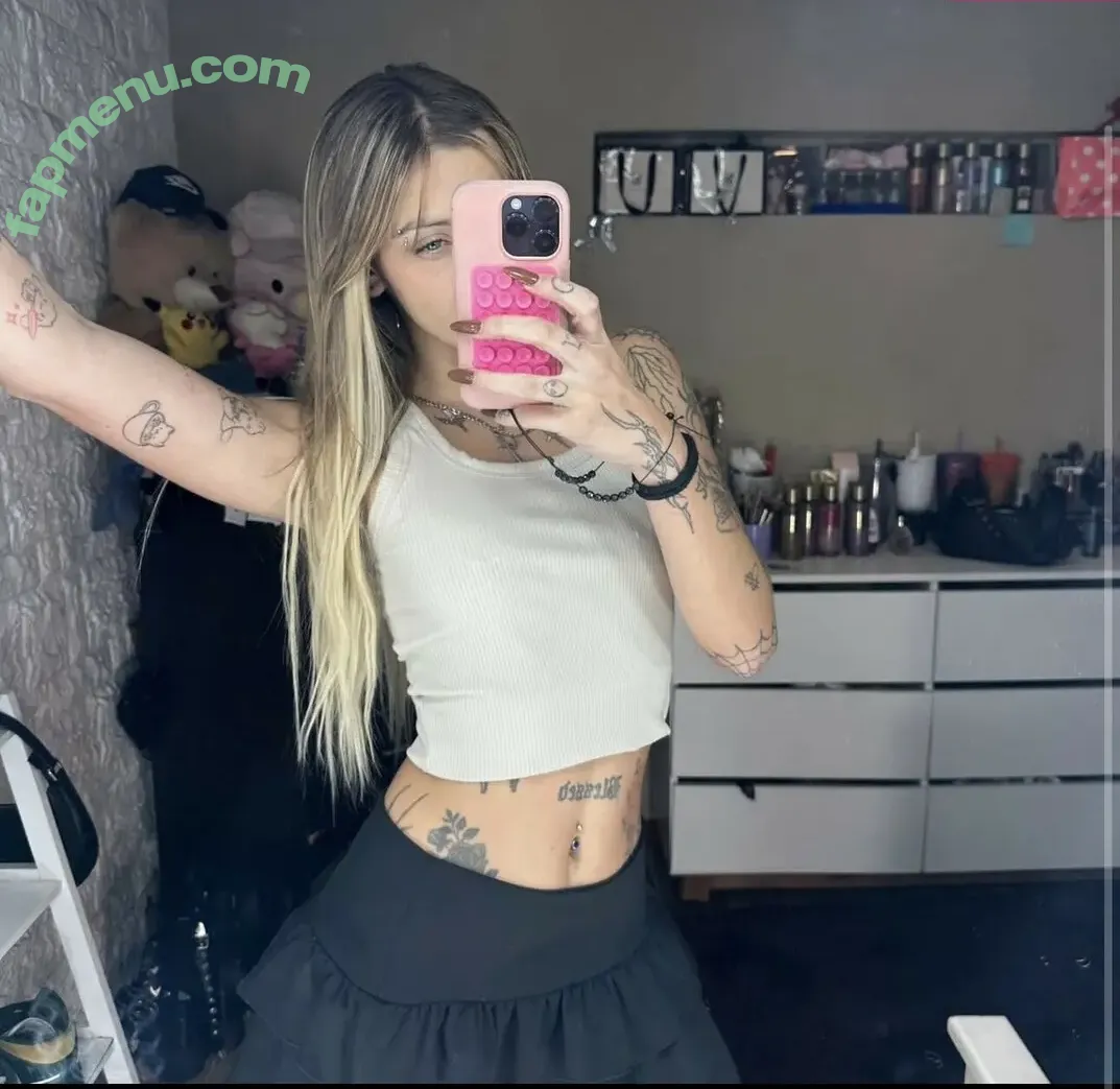 kinky.sina nude photo #0007 (bertram.sinaa)