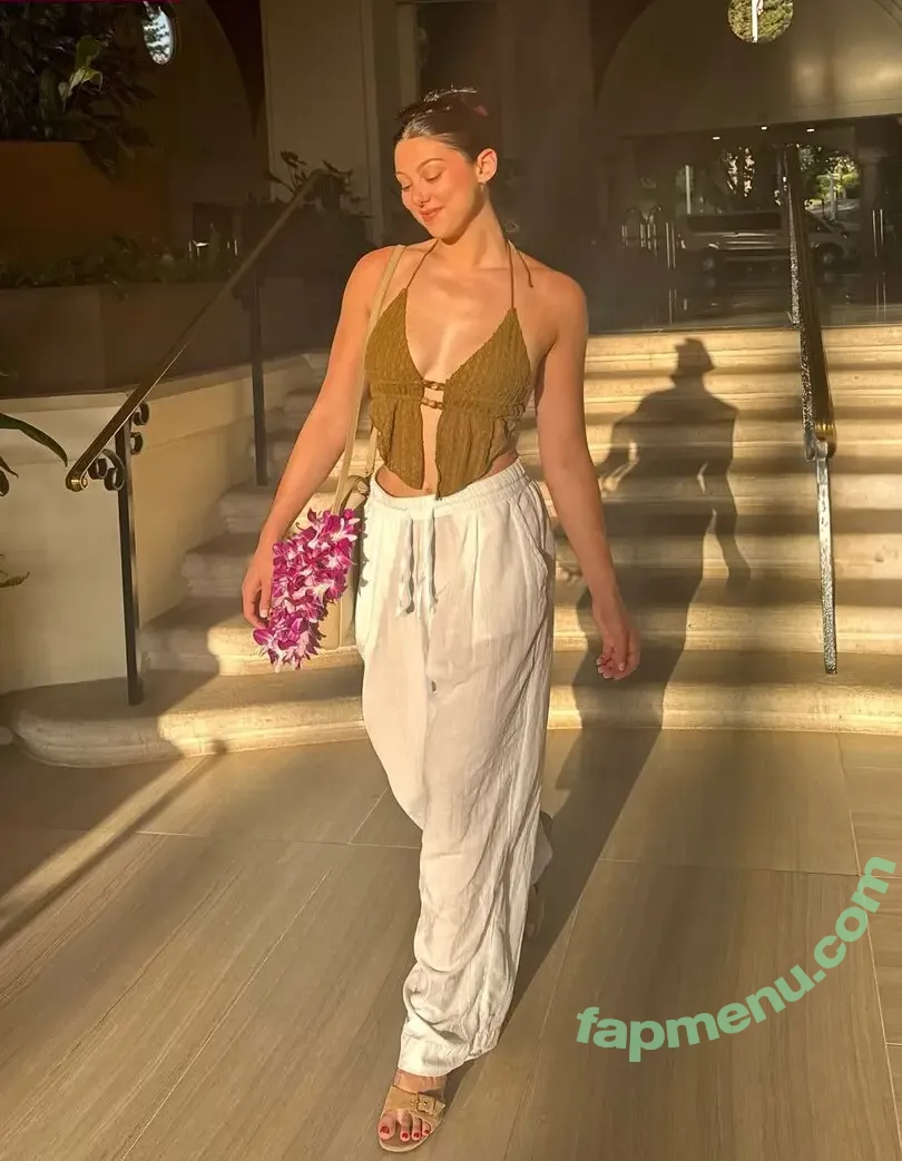 Kira Kosarin nude photo #1613 (kira_kosarin / kirakosarin)
