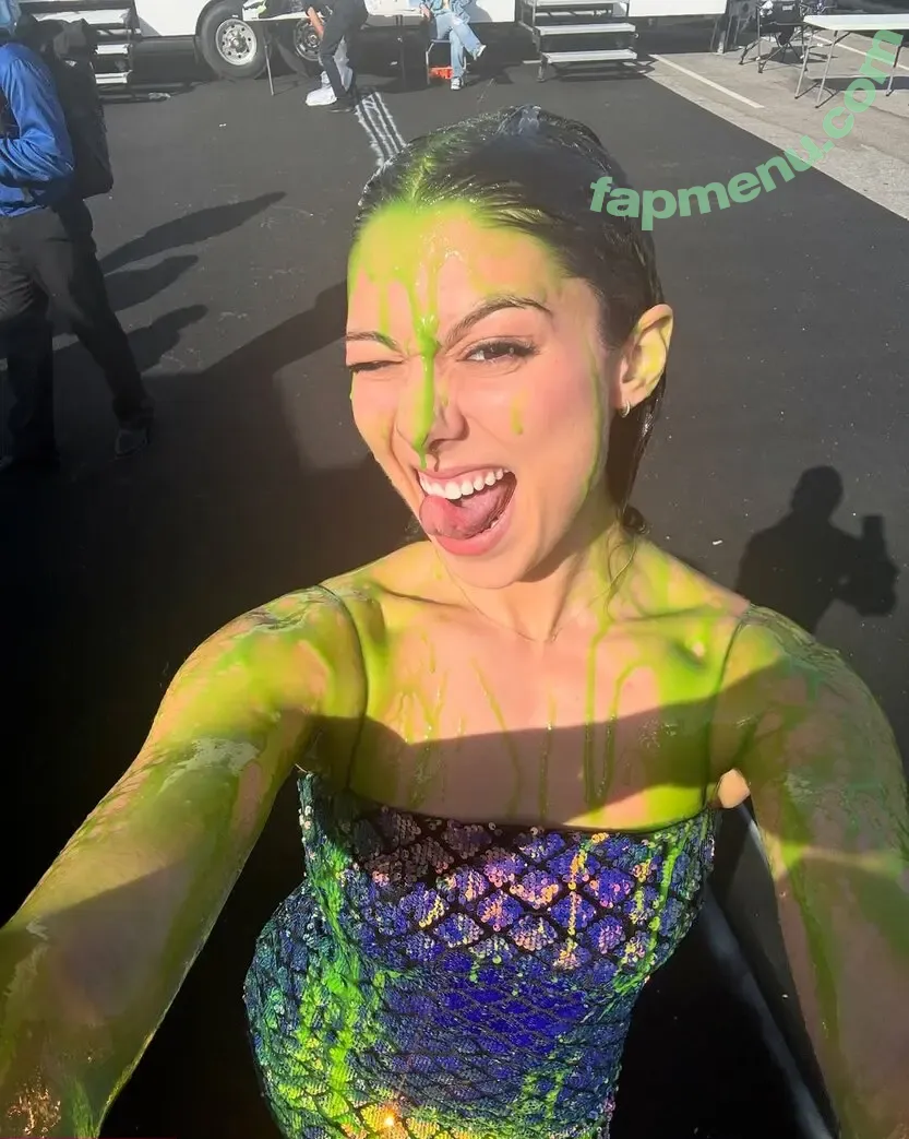 Kira Kosarin nude photo #1667 (kira_kosarin / kirakosarin)