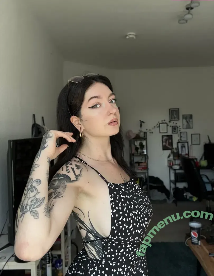 Kiras_note nude photo #0003 (Namiiii_Swaaaan / kirajulie)