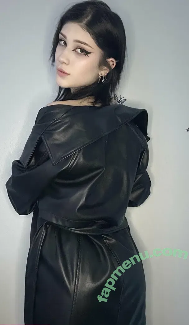 kiravampi nude photo #0030 (kiravampp)