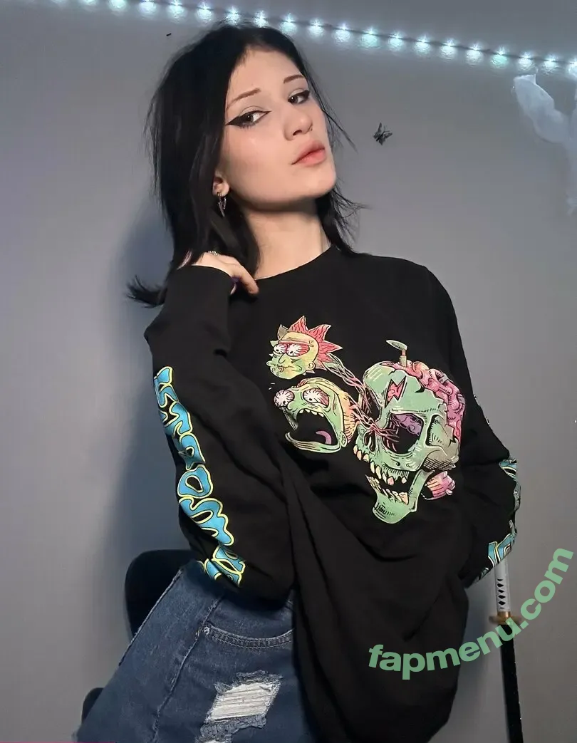 kiravampi nude photo #0032 (kiravampp)