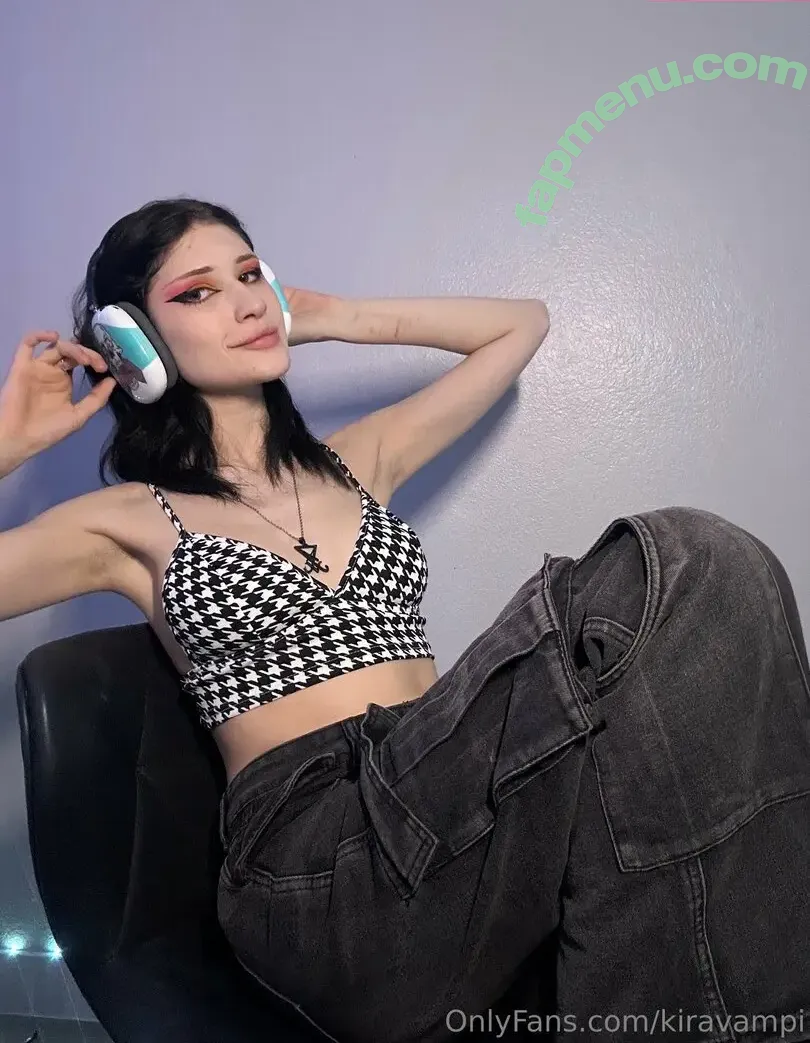 kiravampi nude photo #0033 (kiravampp)