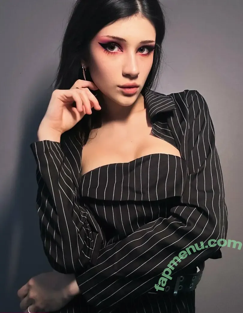 kiravampi nude photo #0035 (kiravampp)