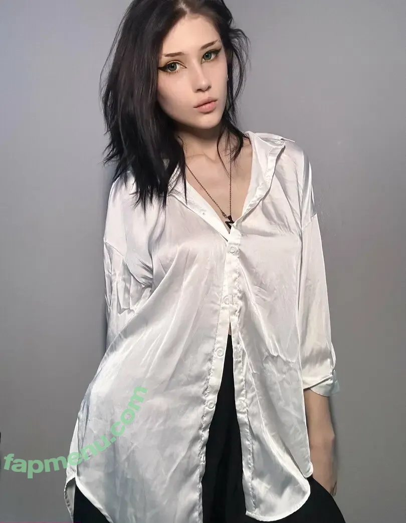 kiravampi nude photo #0050 (kiravampp)