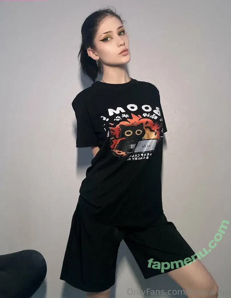 kiravampi nude photo #0051 (kiravampp)