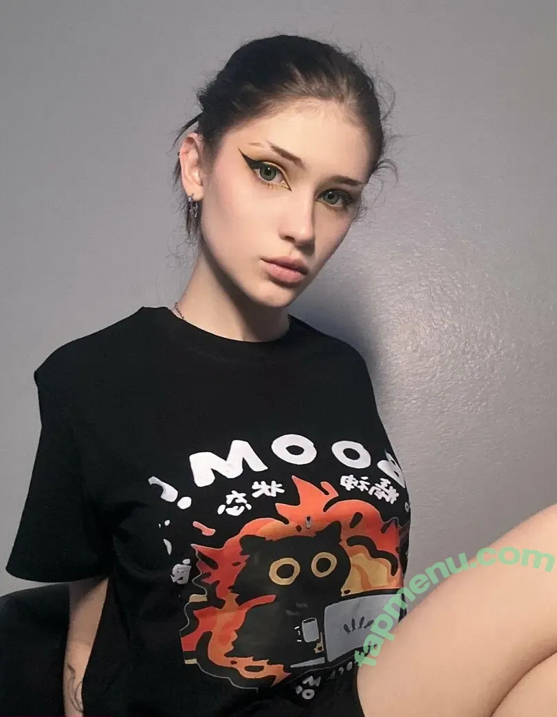 kiravampi nude photo #0055 (kiravampp)