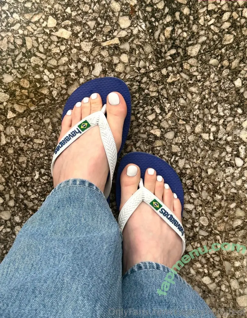 kissmyfruityfeet nude photo #0014 (kissmyfruityfeet)
