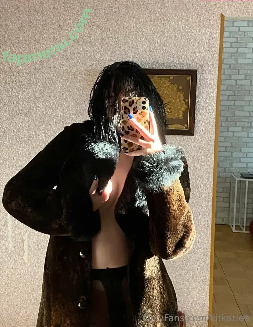 kitkatiee nude photo #0005 (kitkatieee)