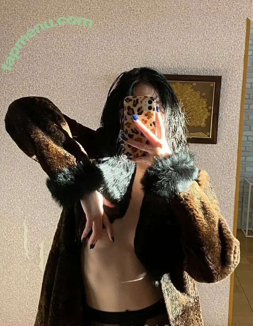 kitkatiee nude photo #0006 (kitkatieee)