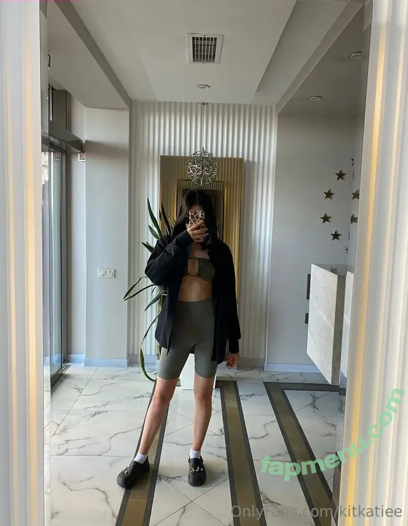 kitkatiee nude photo #0012 (kitkatieee)