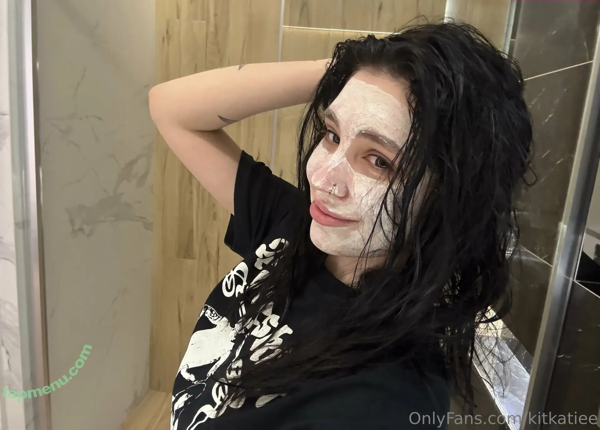 kitkatiee nude photo #0024 (kitkatieee)