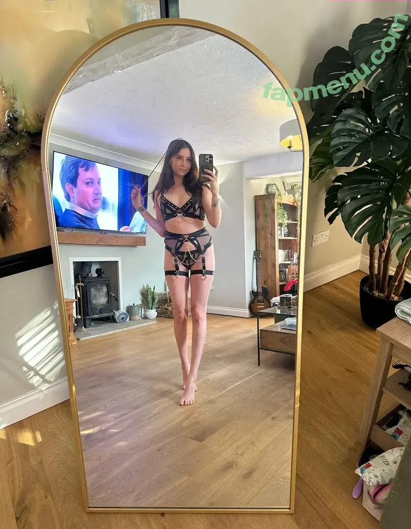 kitten_sophie nude photo #0144 (kitten_sophie16)