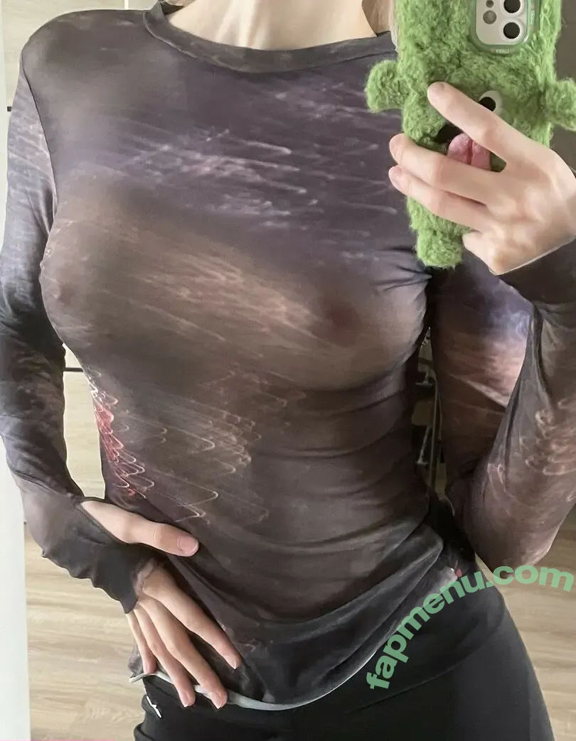 kittenyanya nude photo #0006 (kittentanya)