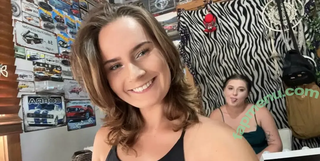 Kitty Liz nude photo #0005 (kirraelliott20 / kittyliz20)