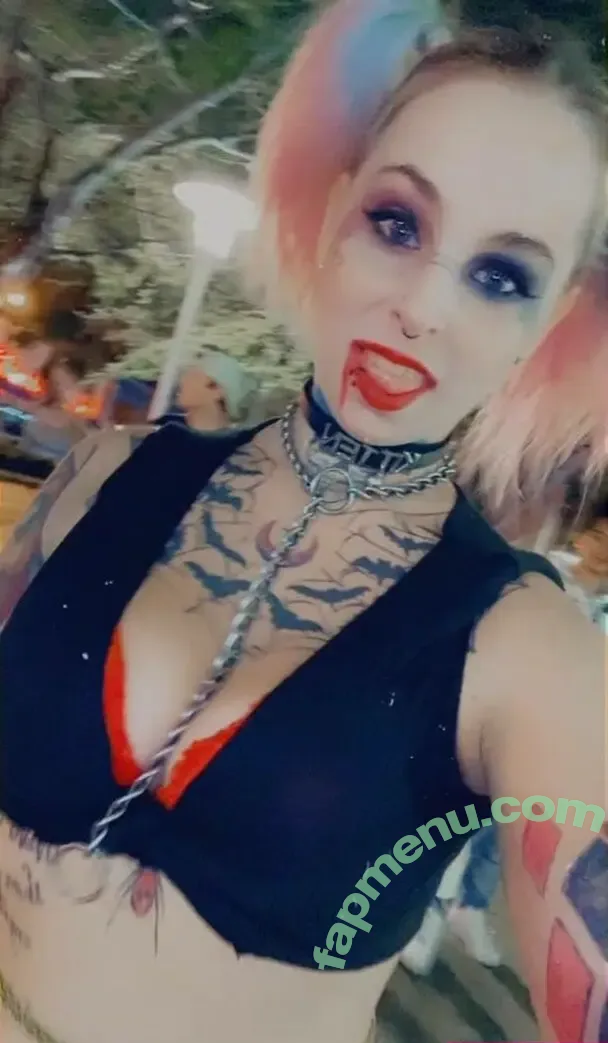Kittydagoat nude photo #0142 (Katt.kingg / Kitty_da_goat)
